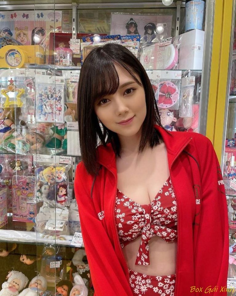 94 Ảnh Remu Suzumori nude cực sexy trong những bộ bikini