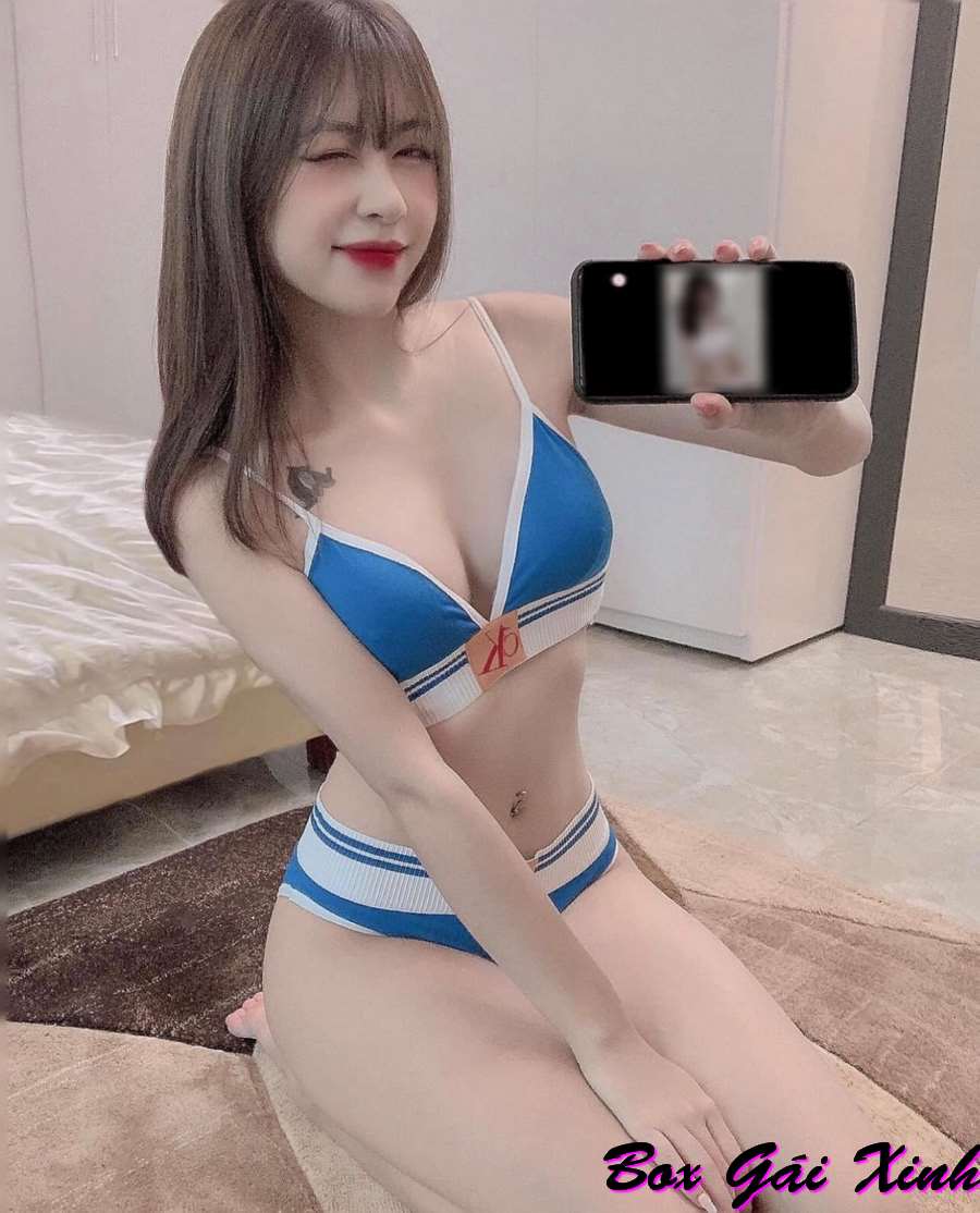 Ảnh gái xinh 2k8 mặc nội y cute đáng yêu quay video tự sướng