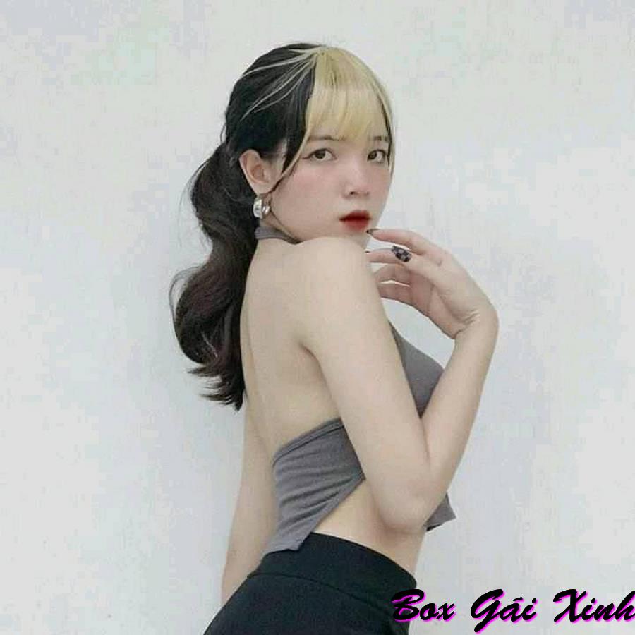 Hình ảnh Đinh Trang Thảo sexy khoe ngực hot nhất 2