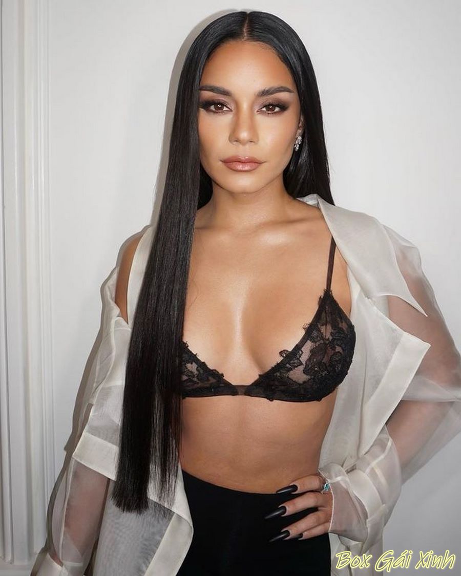 ảnh Vanessa Hudgens nude hot nhất 1