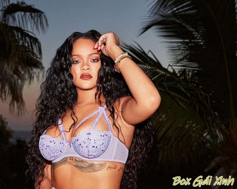 ảnh Rihanna nude cực nóng bỏng 19