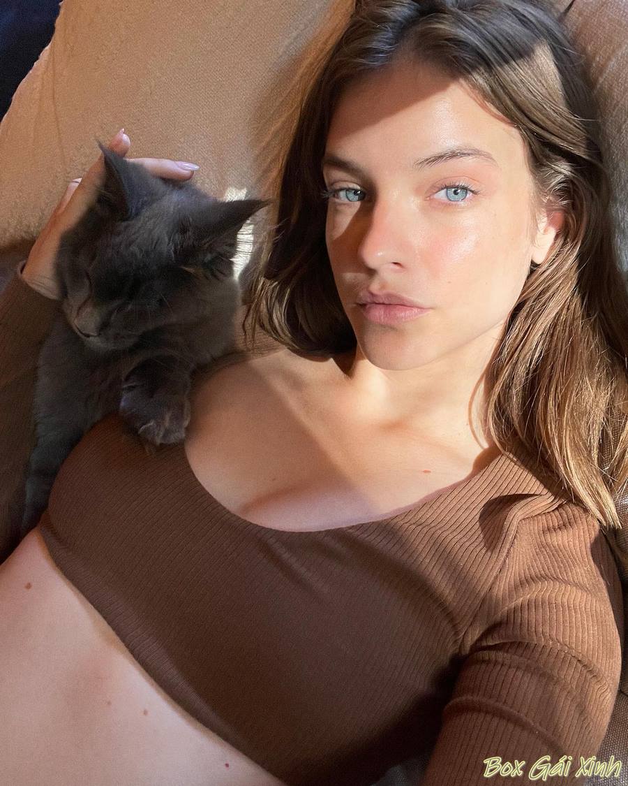 ảnh Barbara Palvin nude nóng bỏng 21