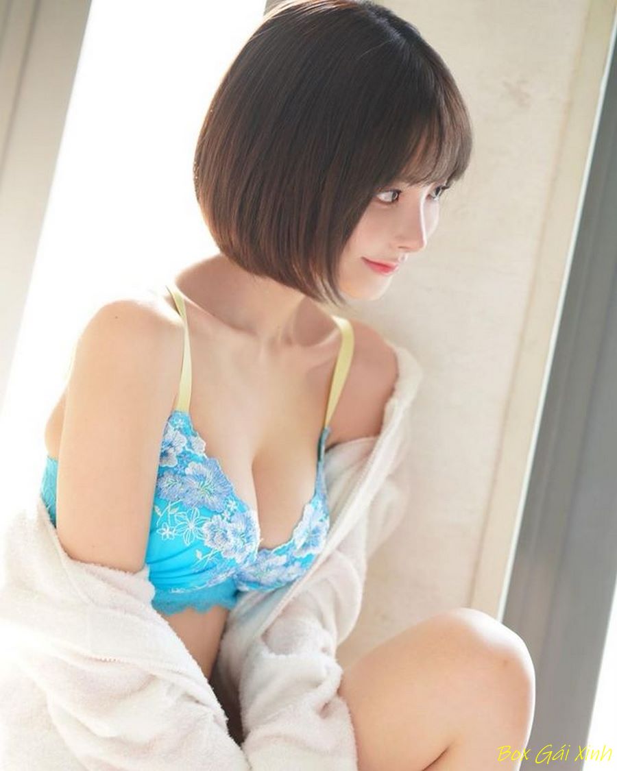 ảnh Kana Momonogi nude sexy 30