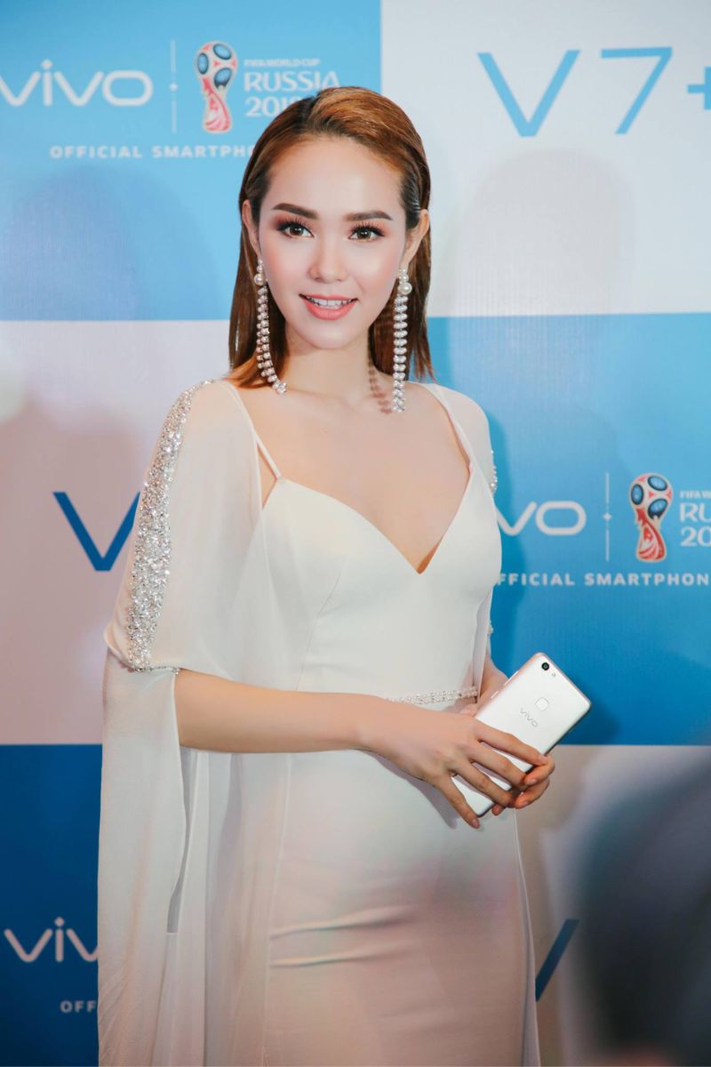 Ảnh ca sĩ Minh Hằng sexy 16