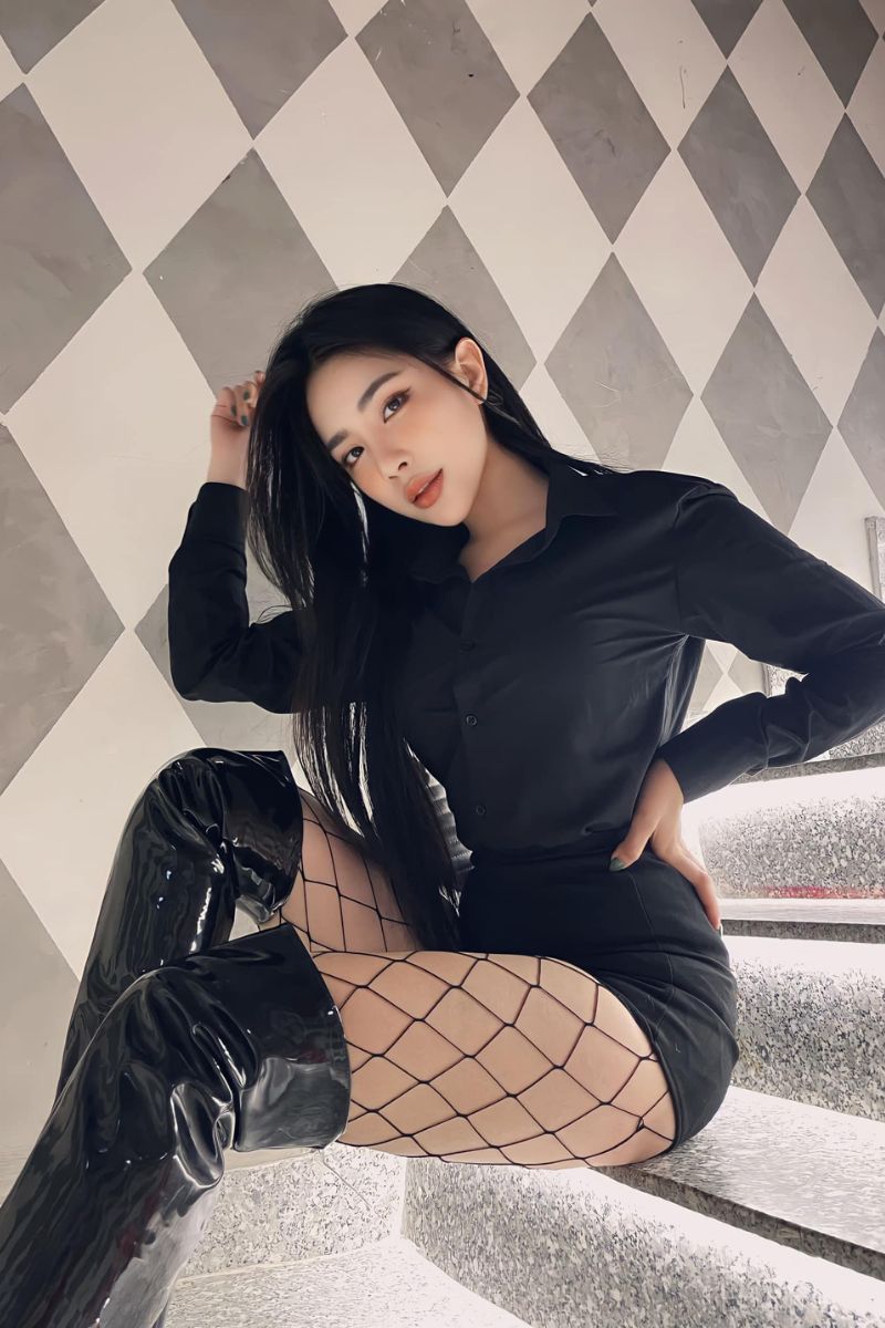 Ảnh diễn viên Hương Su sexy 18