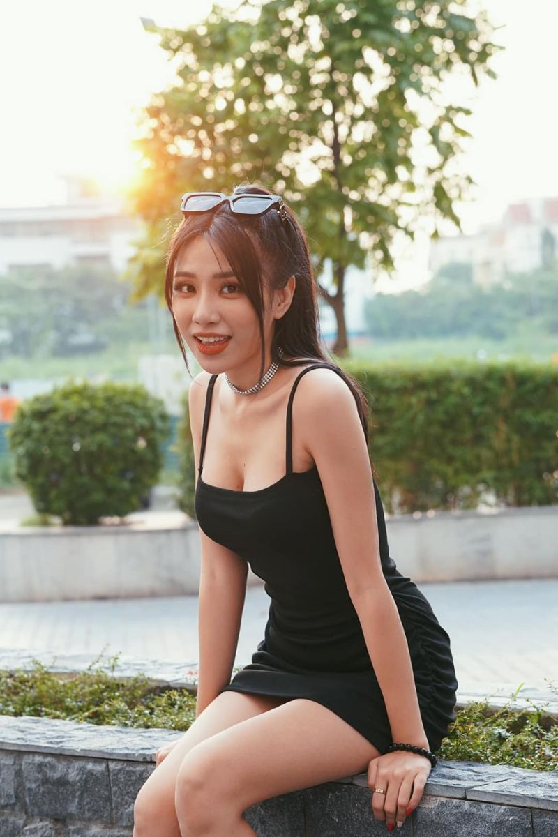 Ảnh diễn viên Hương Su sexy 4