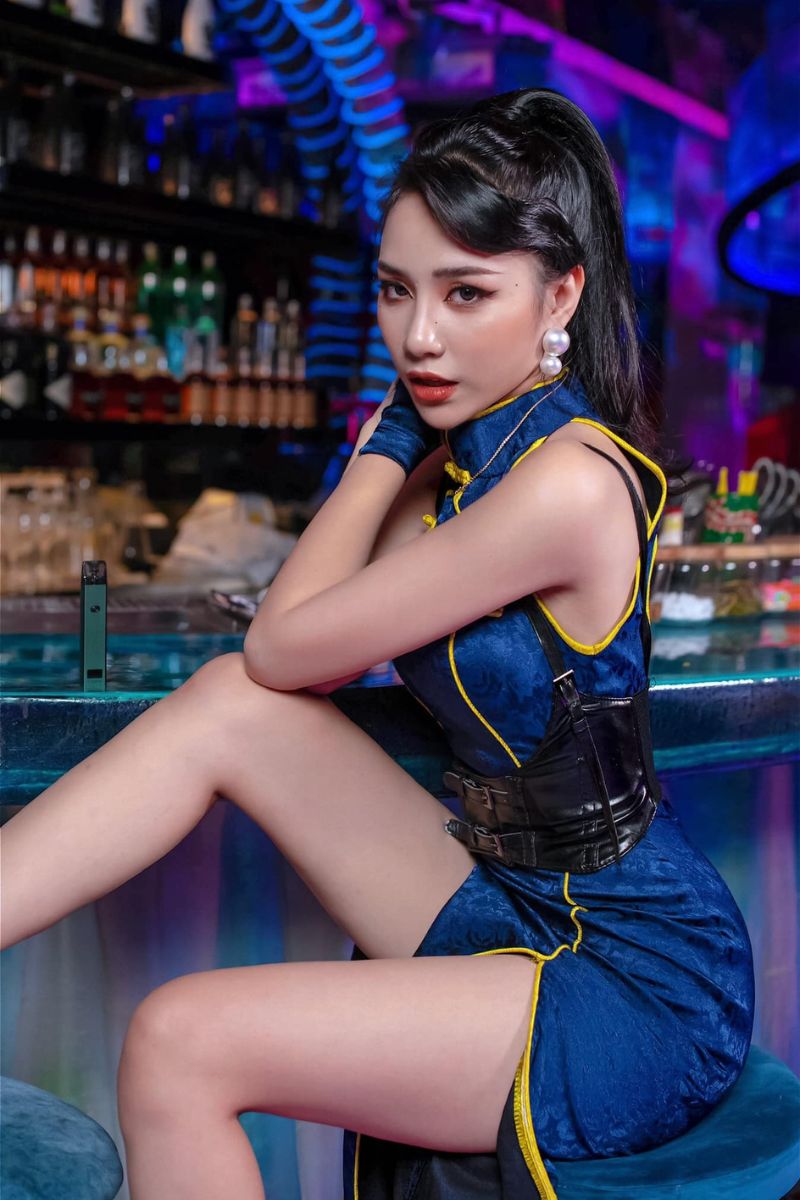 Ảnh diễn viên Hương Su sexy 5