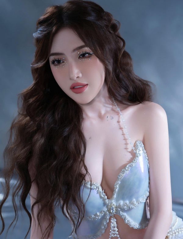 anh-dong-thao-my-bikini-dang-ngon-nguc-khung-hap-dan-38