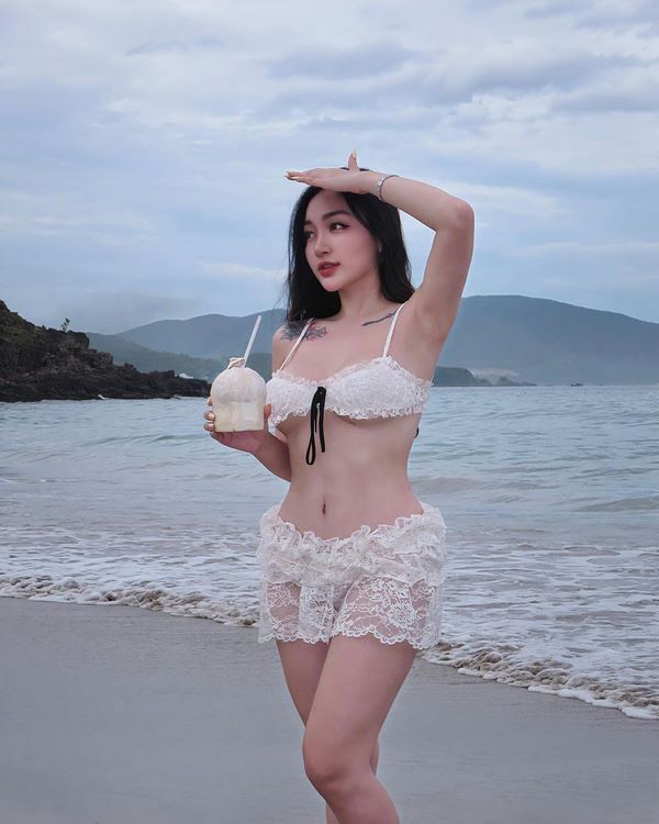 anh-hotgirl-lan-pie-bikini-goi-cam-sexy-18