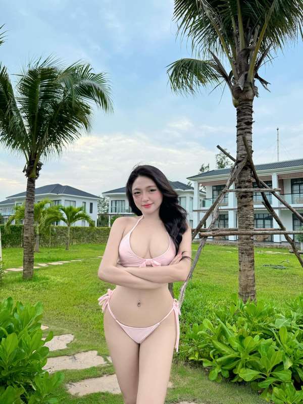 anh-huynh-kim-ngoc-bikini-xinh-sexy-goi-cam-23