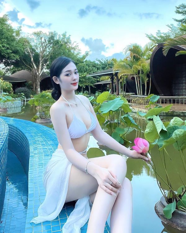 anh-vo-tran-huyen-tran-bikini-khoe-body-sexy-6