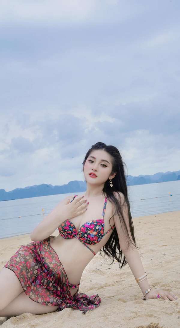 anh-tiktoker-bui-hong-anh-bikini-sexy-khoe-body-goi-cam-21