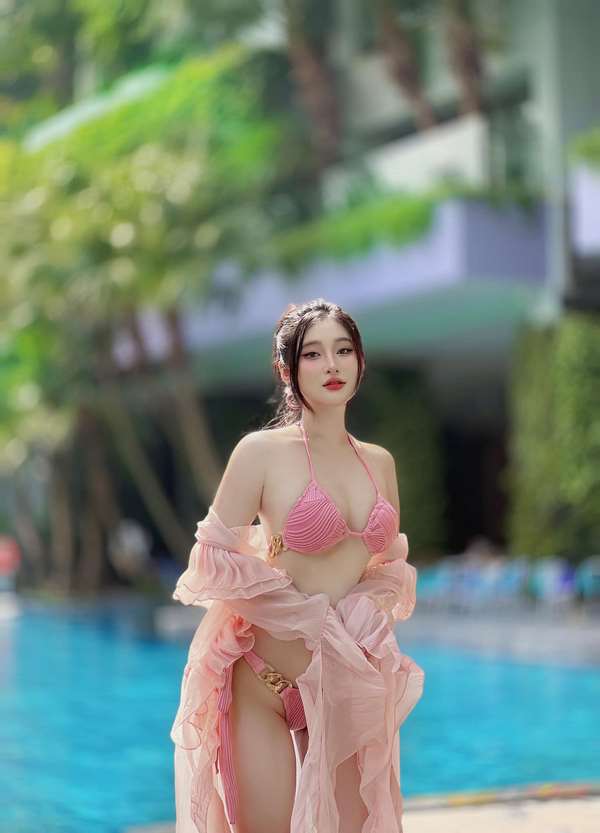 anh-tiktoker-bui-hong-anh-bikini-sexy-khoe-body-goi-cam-7