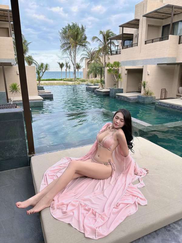 anh-huynh-kim-ngoc-bikini-xinh-sexy-goi-cam-5