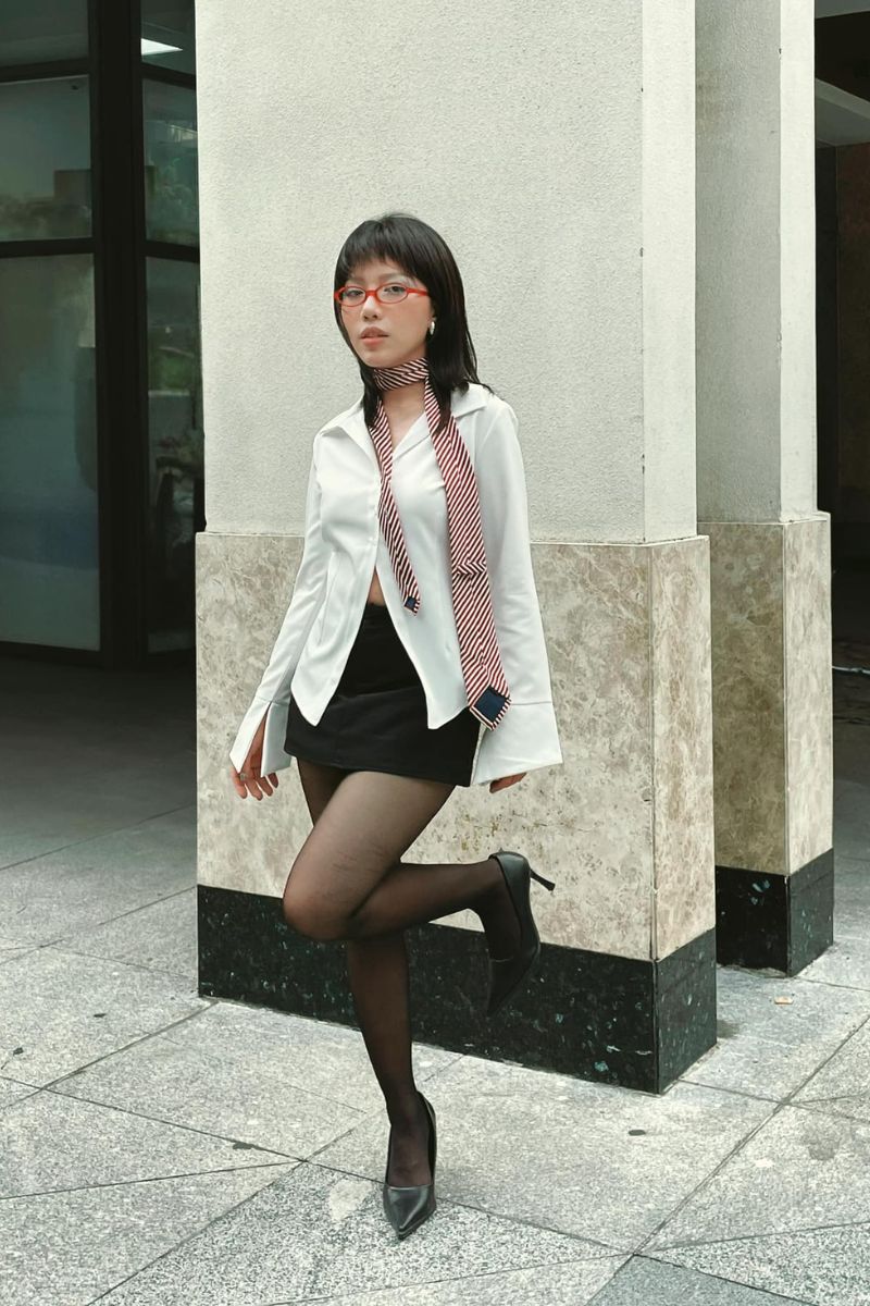 Ảnh ca sĩ Phùng Khánh Linh sexy 12