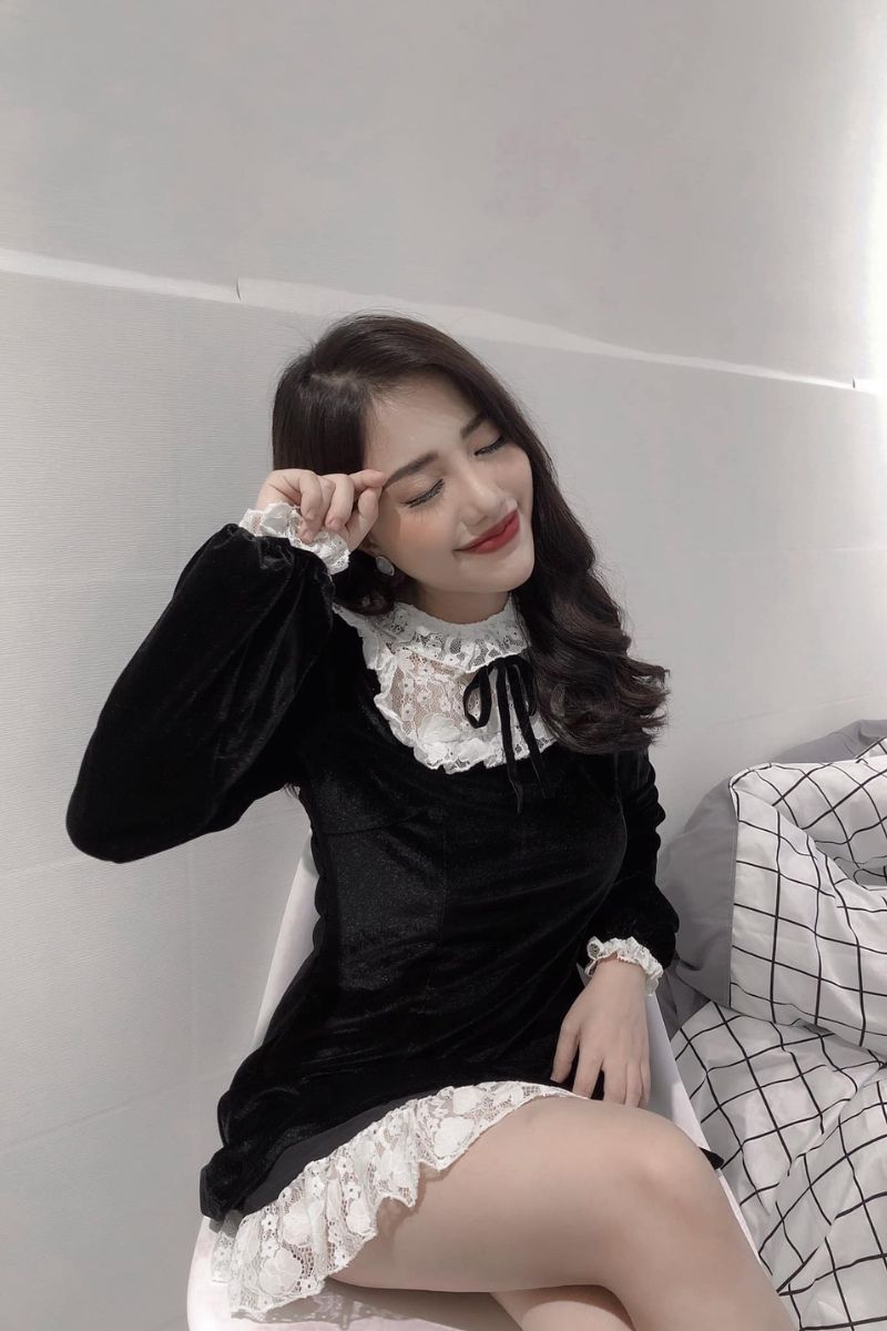 Ảnh ca sĩ Phùng Khánh Linh sexy 9