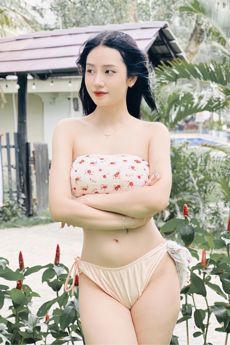 Ảnh diễn viên Đỗ Thúy Quỳnh bikini 9