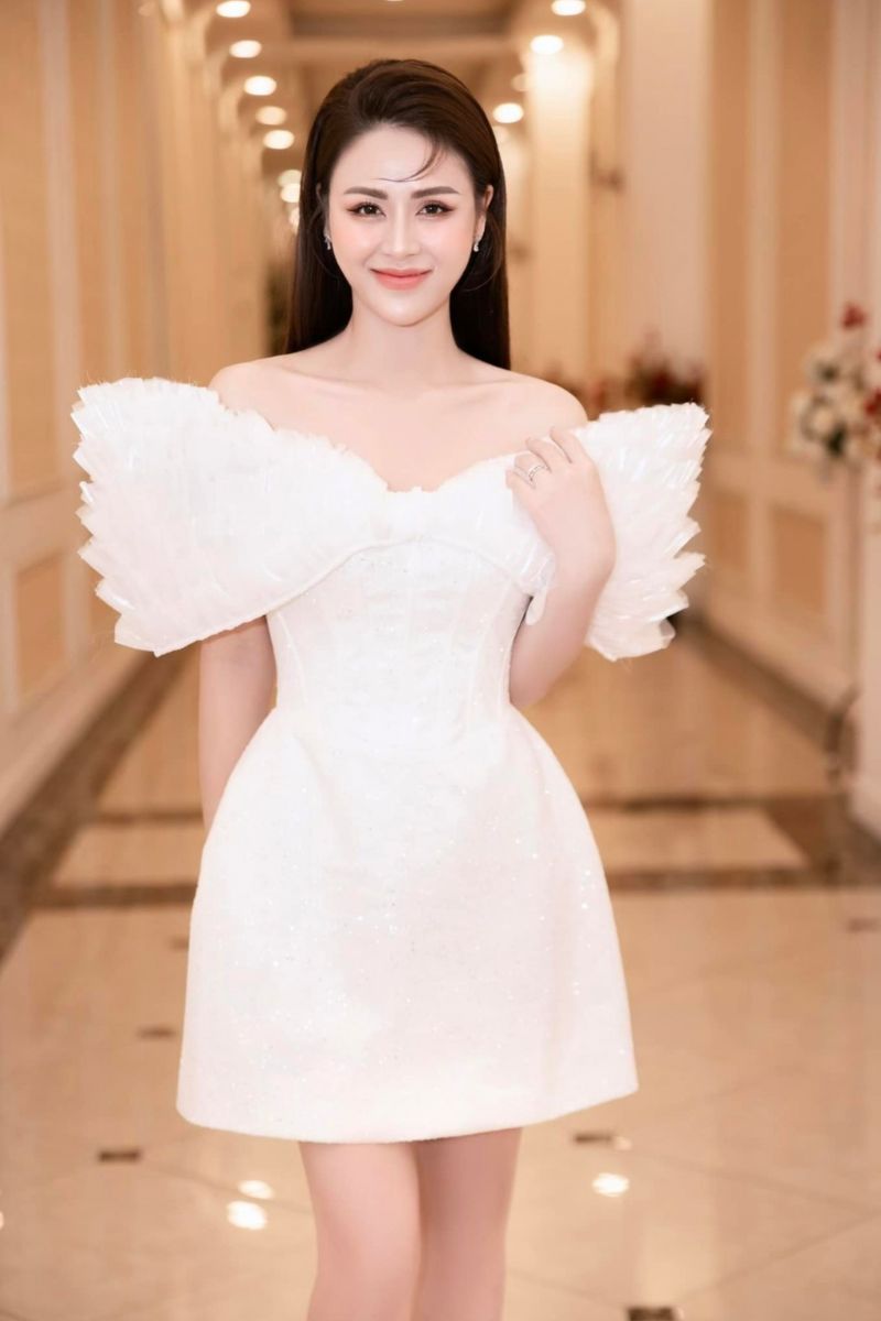 Ảnh diễn viên Lương Thu Trang sexy 6