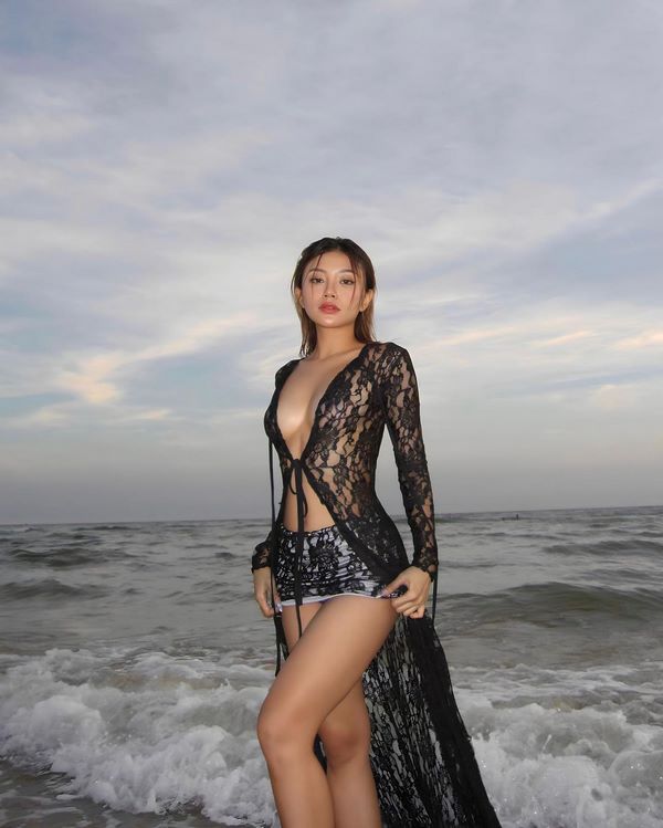 anh-hotgirl-phan-my-tuyet-bikini-sexy-hot-trend-tiktok-9