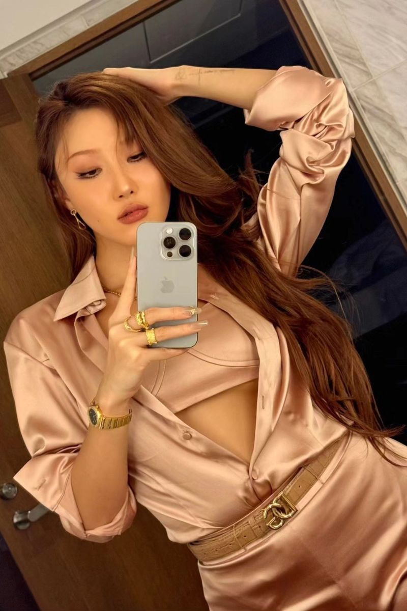 Ảnh ca sĩ Hwasa sexy 8