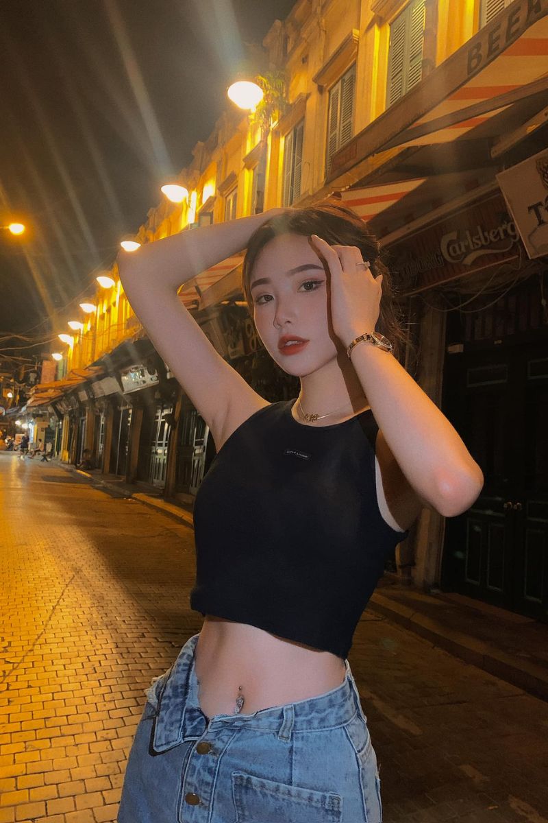 Ảnh diễn viên Mai Huê sexy 22