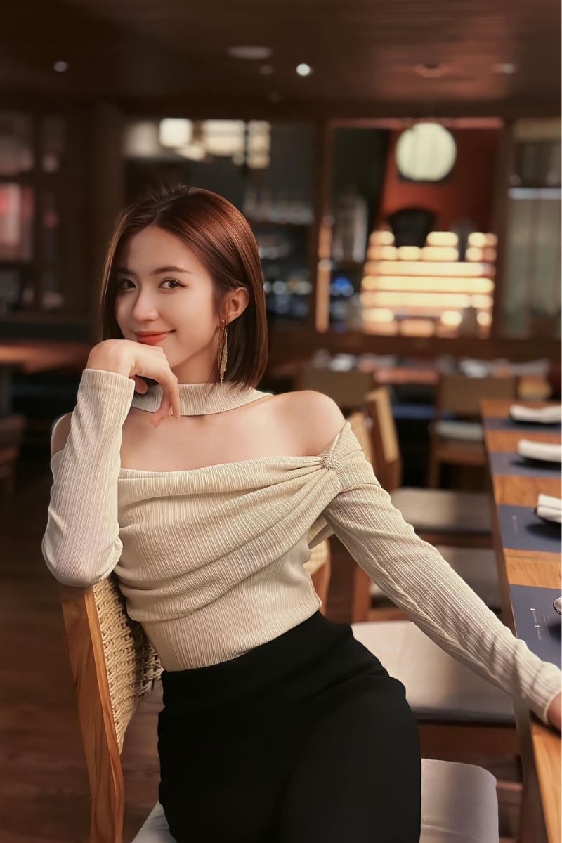 Ảnh diễn viên Nguyễn Ngọc Huyền sexy 26